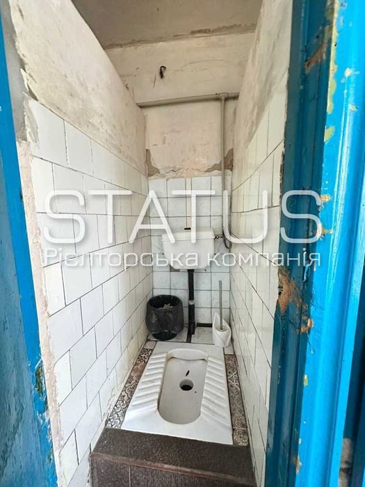 код 16267 Кімнатна в гуртожитку, цегляний будинок