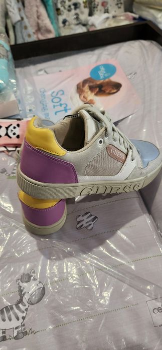 Кроссовки детские Guess