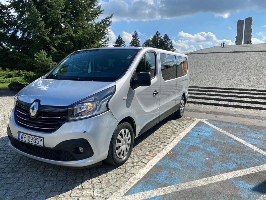 Renault Trafic 9 osobowy long fV 23%