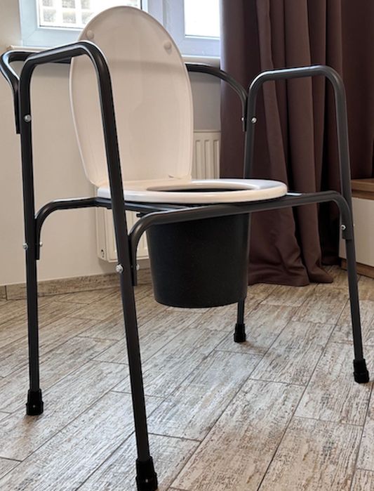 11) Туалет-стілець для періоду реабілітації регульванний
