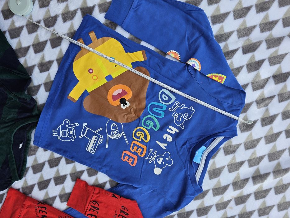 Кофта Hey Duggee.реглан.лонгслів.світшот.98 см(3 роки). 70 грн за дві