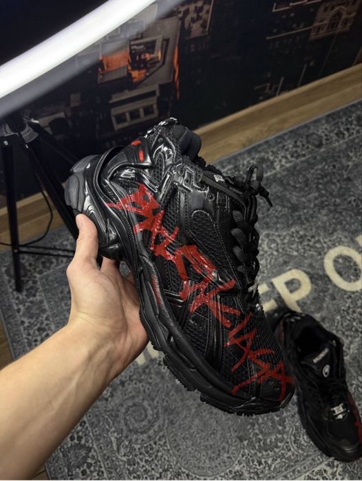Кросівки balenciaga runner В НАЯВНОСТІ