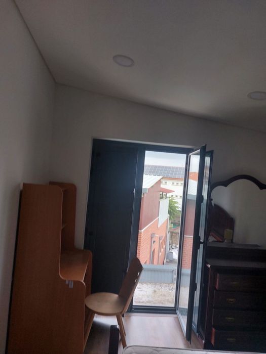 Arrenda-se quarto num T3 em Castelo Branco