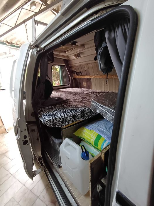 Vendo NISSAN VANETTE 2.3 CARGO legalizada como Especial Para Dormitório.