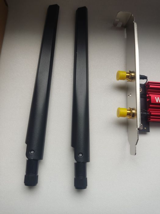 WiFi адаптер беспроводного интернета и Bluetooth на компьютер Fenvi4.0