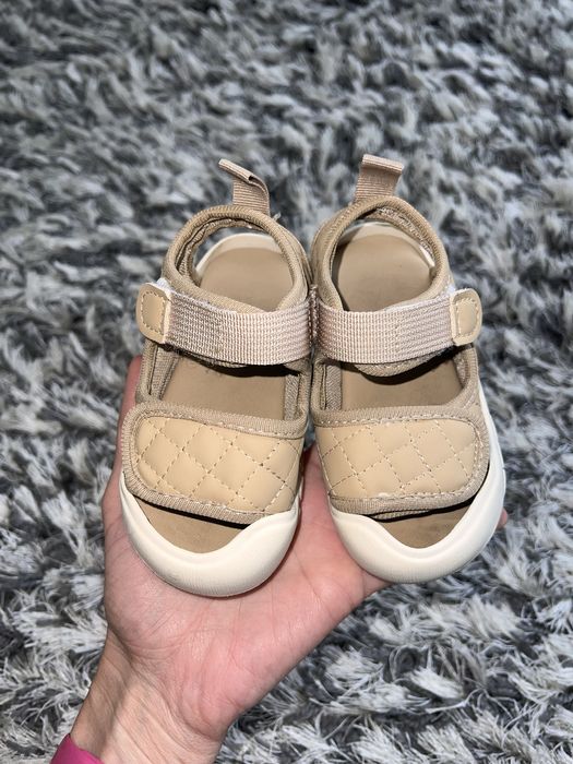 Босоніжки 22 розмір