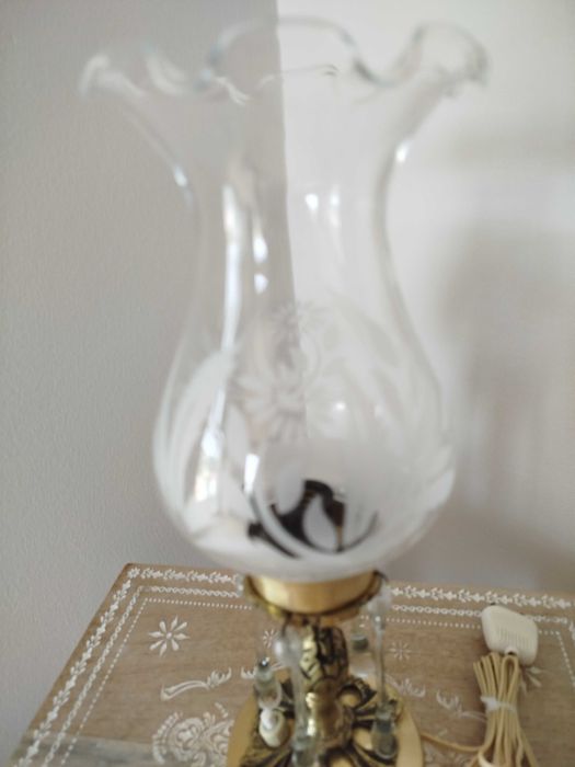 Antigo Candeeiro de Mesa, muito elegante