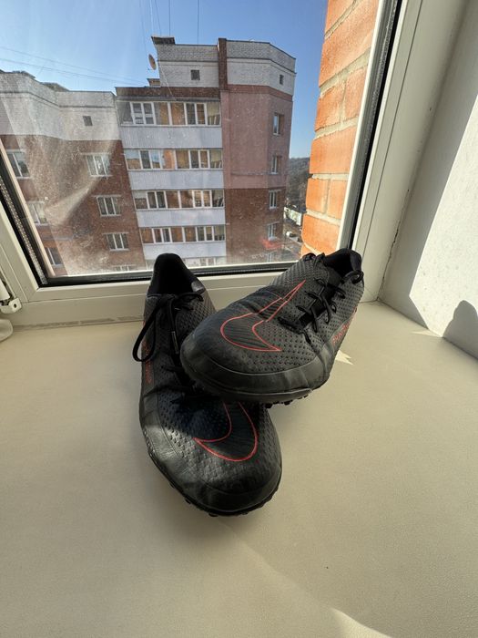 Сороконіжки Nike Phantom GT Club 44 (28см)
