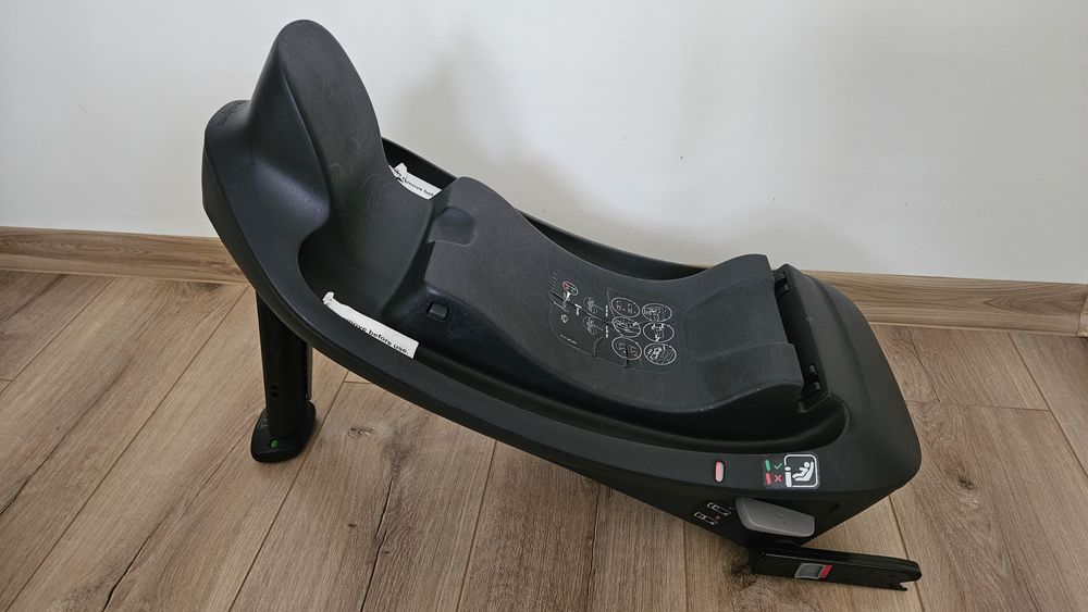 Cybex Aton B2 i-size z bazą