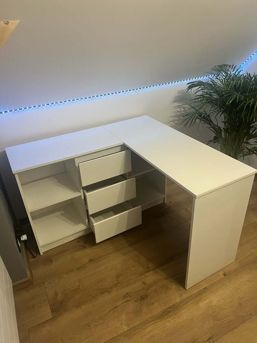 Biurko białe narożne
