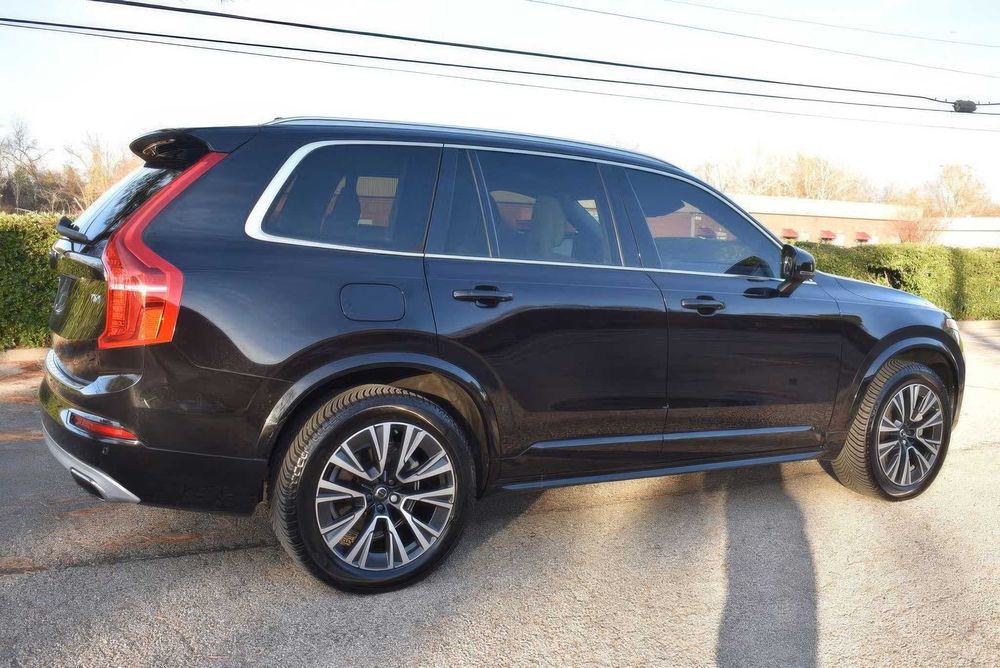 Volvo XC90 T6 Momentum 7-Passenger      2020