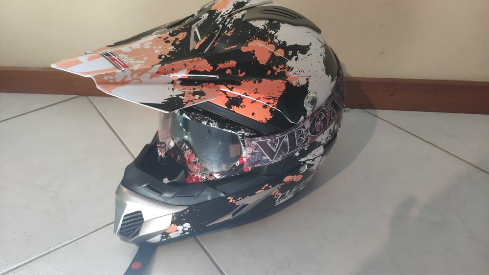 Capacete moto usado