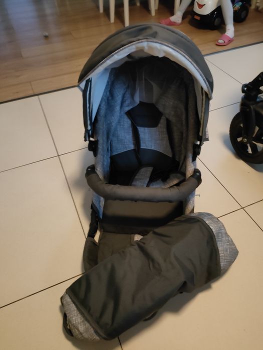 Wózek głęboki, spacerowy w bdb stanie