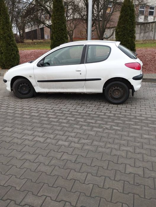 Продам пежо 206 .