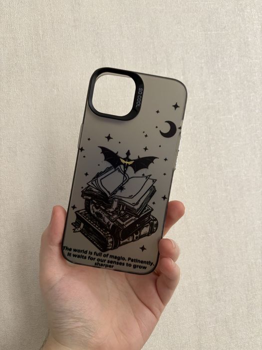 Чохли на iPhone 13