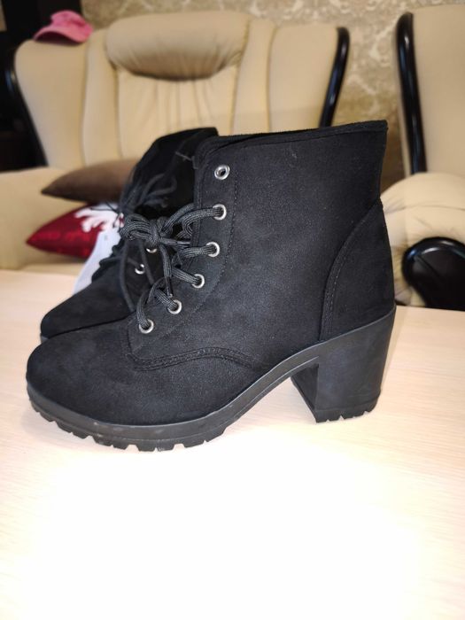 Жіночі черевики ботінки ботільони на підборах ботинки каблуке ботильон