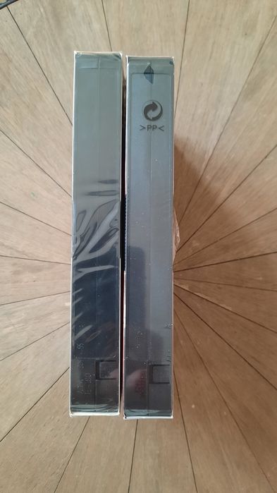 Dwie Kasety video VHS lata 90te zafoliowane fabrycznie