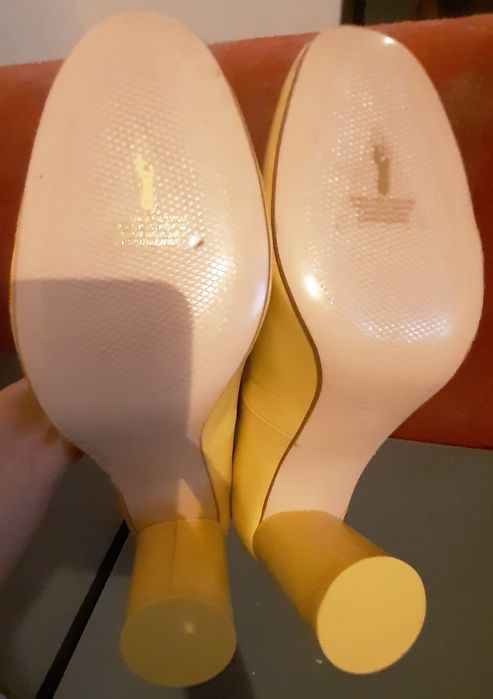 Sapatos novos da coleção da Disney da Zara