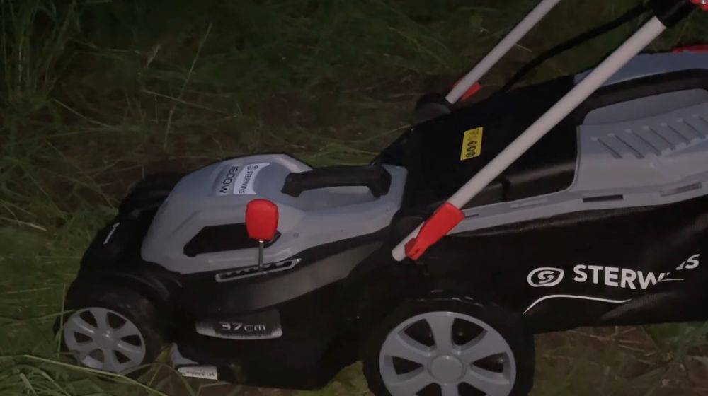 Maquina cortar relva sterwins solo 42