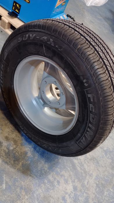 Jante jipe R16 265/70