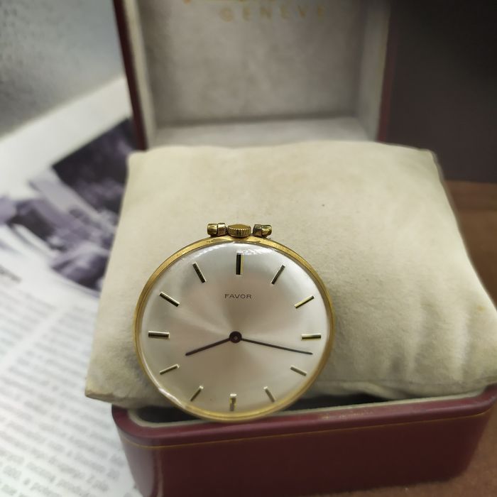 Zegarek kieszonkowy favor mechaniczny pozłacany