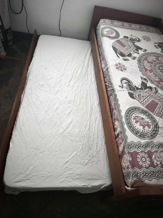 Cama de gaveta usada em bom estado