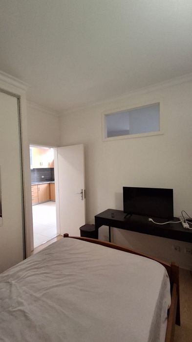 Alugo apartamento T1+1