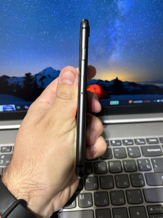 iPhone SE 2020 64gb Neverlok