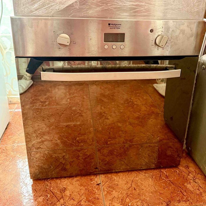 Духова електро піч Hotpoint Ariston під забудову (Встраиваемая духовка