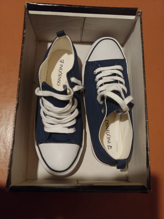 Кеды темно-синие новые 41р.