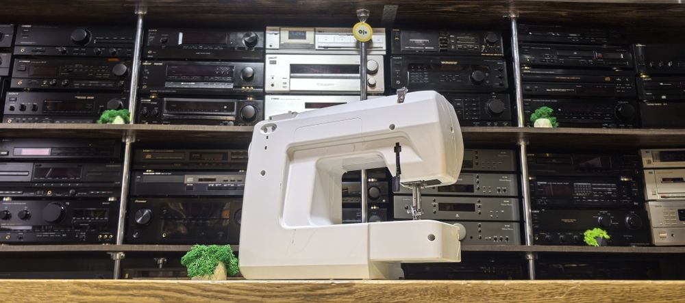 Швейна машинка AEG 11210