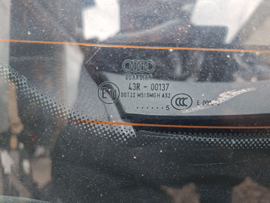 Audi a4 b7 kombi szyba tył przyciemniane