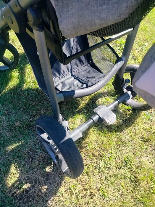 Wózek Bebetto Vulcano 2 w 1 plus fotelik samochodowy