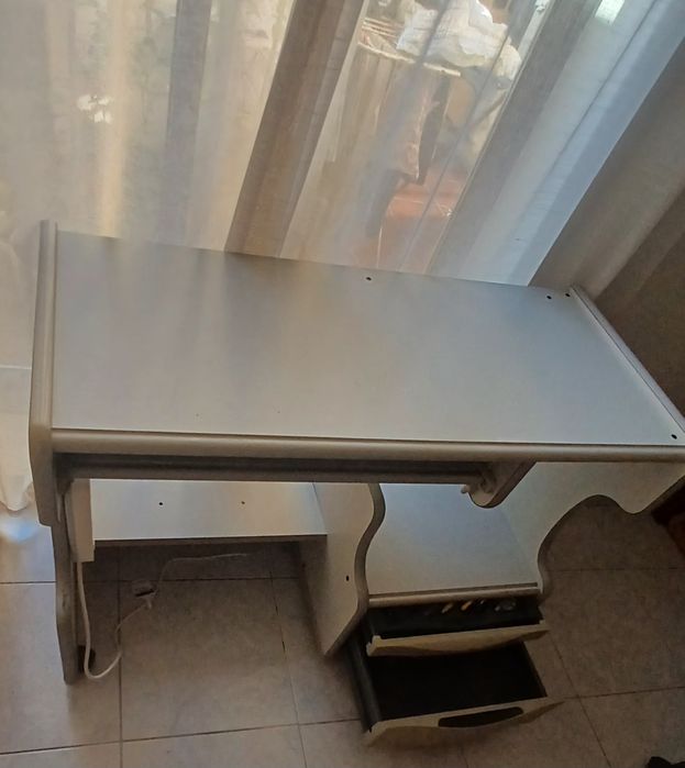 Secretaria de escritório para ter em casa.