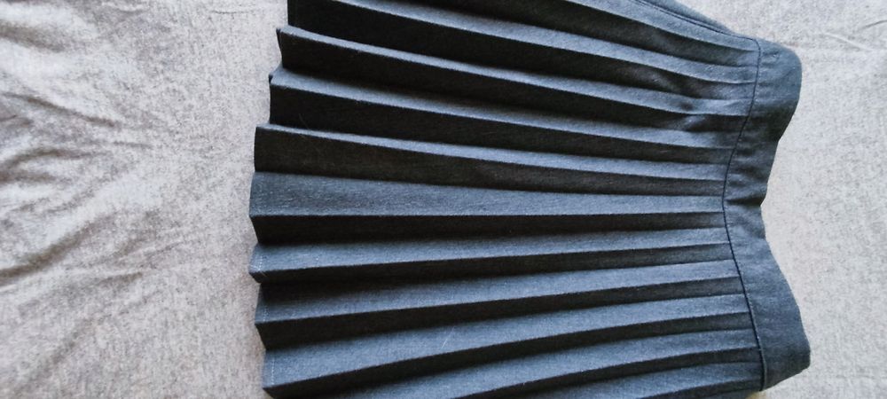 Шкільна форма для дівчинки розм. 122