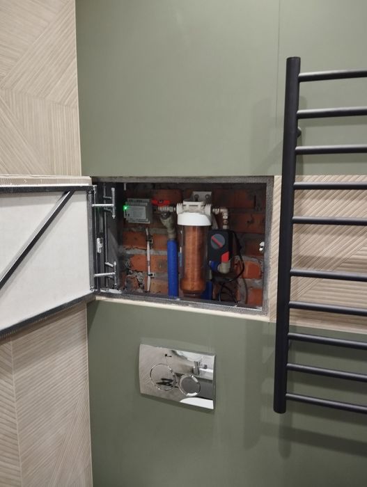 Сантехнік. Монтаж опалення та водопостачання.