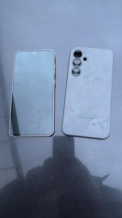 Продам Samsung S24 FE / 128 GB