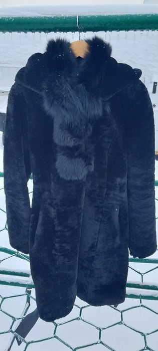 Шуба з хутра мутона