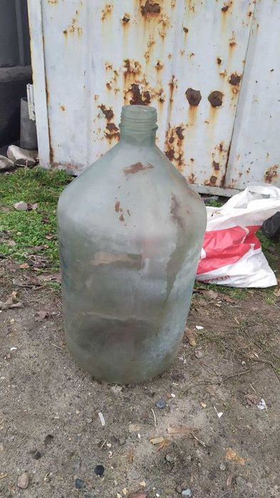 Стеклянные бутыли 20л и 10л