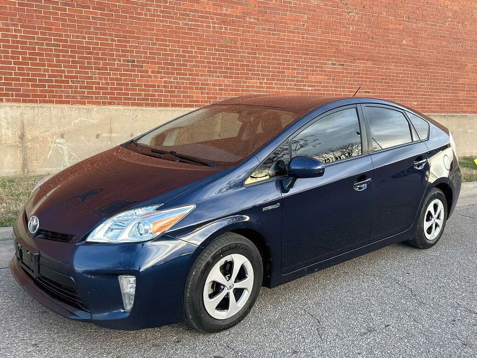 Toyota Prius      2015