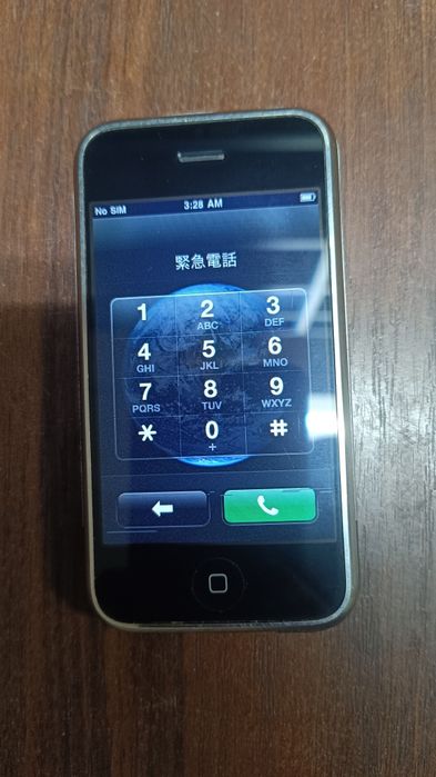 iPhone 2G 8GB перший