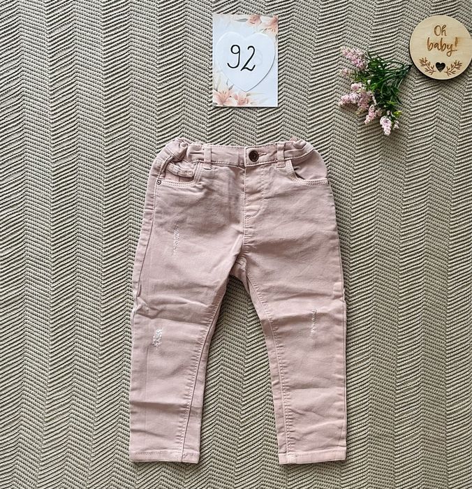 Wyprzedaż pudrowe jeansy zara 92