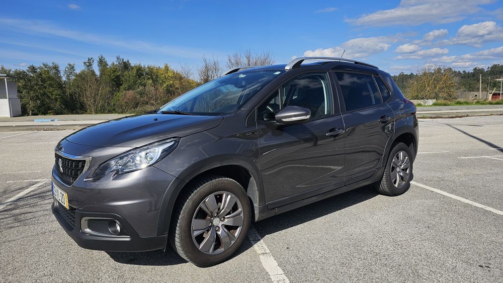 Peugeot 2008 signature nacional