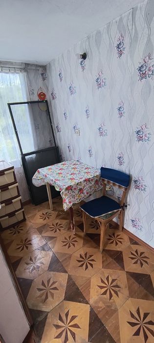 Продам двохповерхову дачу з неймовірним видом на річку Дністер