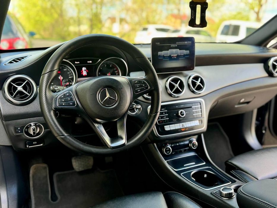 Mercedes Benz GLA 250 IDEAL