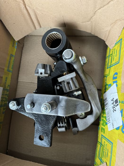 Вʼязальний апарат на прес підбирач Sipma, Famarol Z511, Fahr, Голка