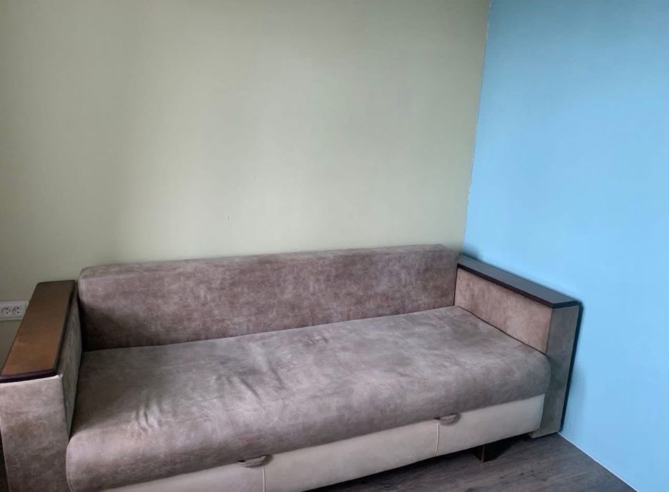 Продам 3 кімнатної квартири Відродження.