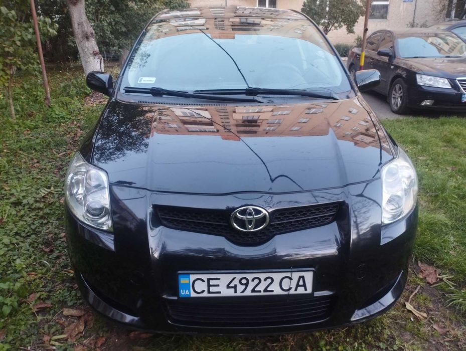 Toyota Auris s line