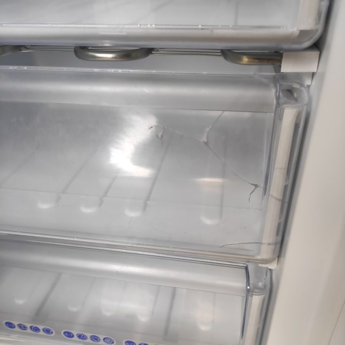 Sprzedam lodówko- zamrażarkę Whirpool