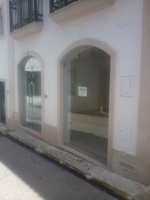 Arrendo Espaço Comercial no Centro de Peniche